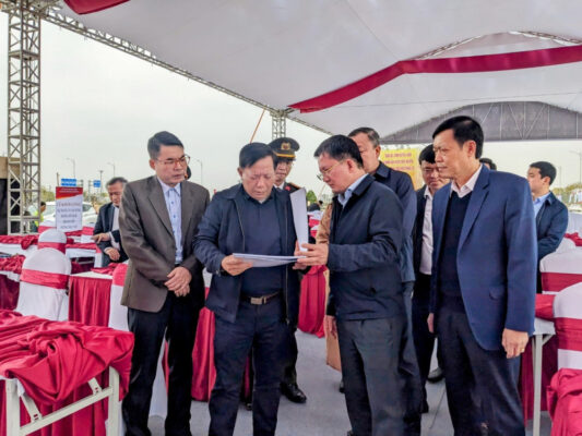 Phó Chủ tịch UBND thành phố Nguyễn Đức Thọ kiểm tra công tác chuẩn bị Lễ khởi công Dự án.